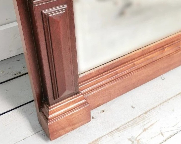 Baseboard - Mahogany